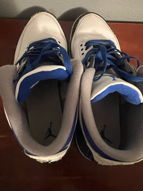 Nike Retro Basketball Sneakers in White and Royal BlueAir Jordan 3 Racer Blue